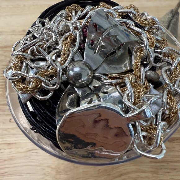 Mixed Jewelry Lot Wearable Silver & Gold Tone Chains Bracelets Necklaces Rings - Picture 4 of 14